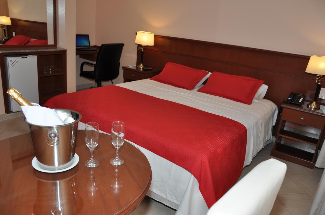 Realnoa Hotel Tartagal Ngoại thất bức ảnh